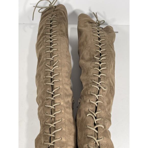 FASHION NOVA Women's YOU MADE YOUR CHOICE Taupe BOOTS Sz 8 Right High Brown/tan - Picture 5 of 12